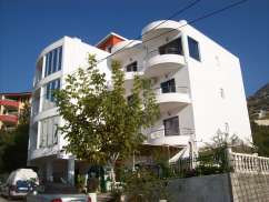 Holiday Rental Apartments Albania Vlora ALV005