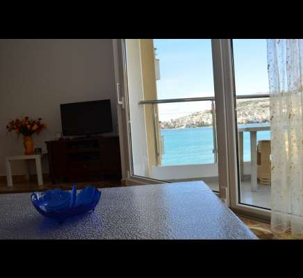 Rental Holiday Apartment Albania, Saranda. One bedroom Apartment for Rent ALS005